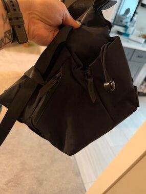 Everyday Black Crossbody Sling Bag for Women